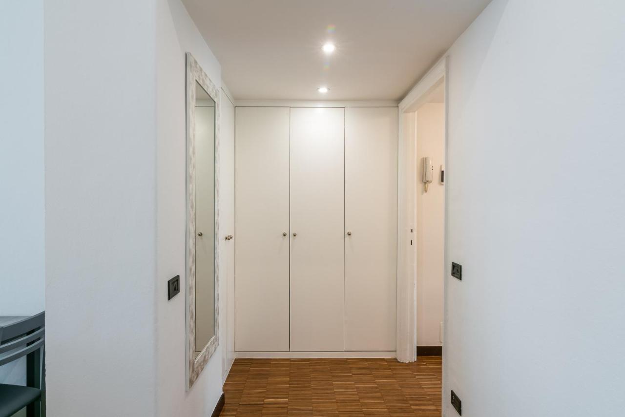 Vittoria 2 Lägenhet Milano Exteriör bild