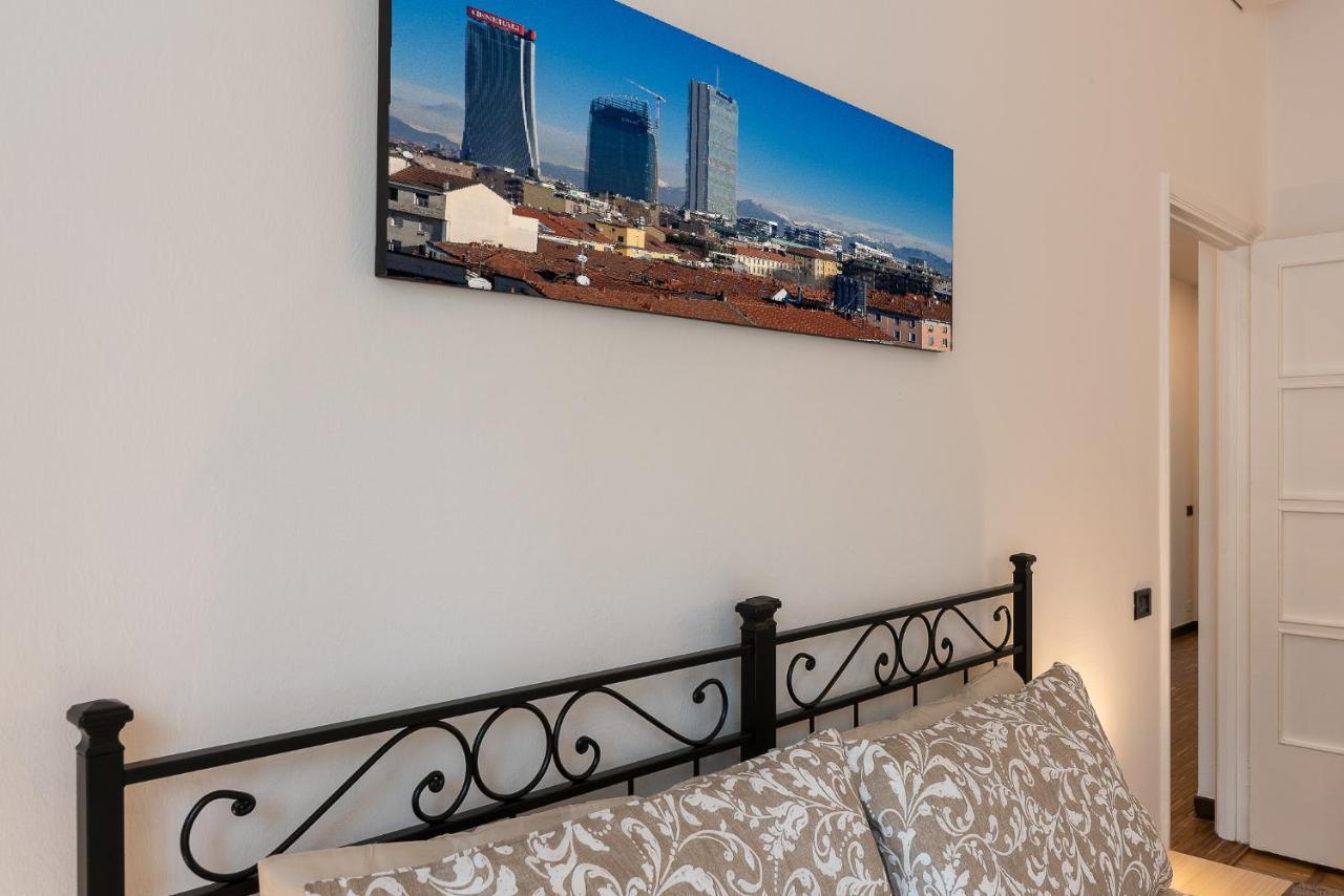 Vittoria 2 Lägenhet Milano Exteriör bild