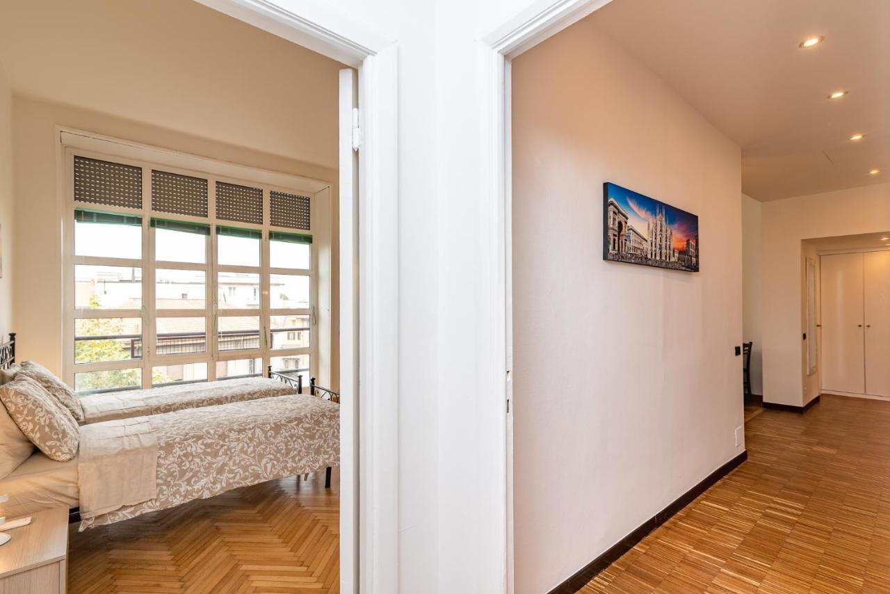 Vittoria 2 Lägenhet Milano Exteriör bild