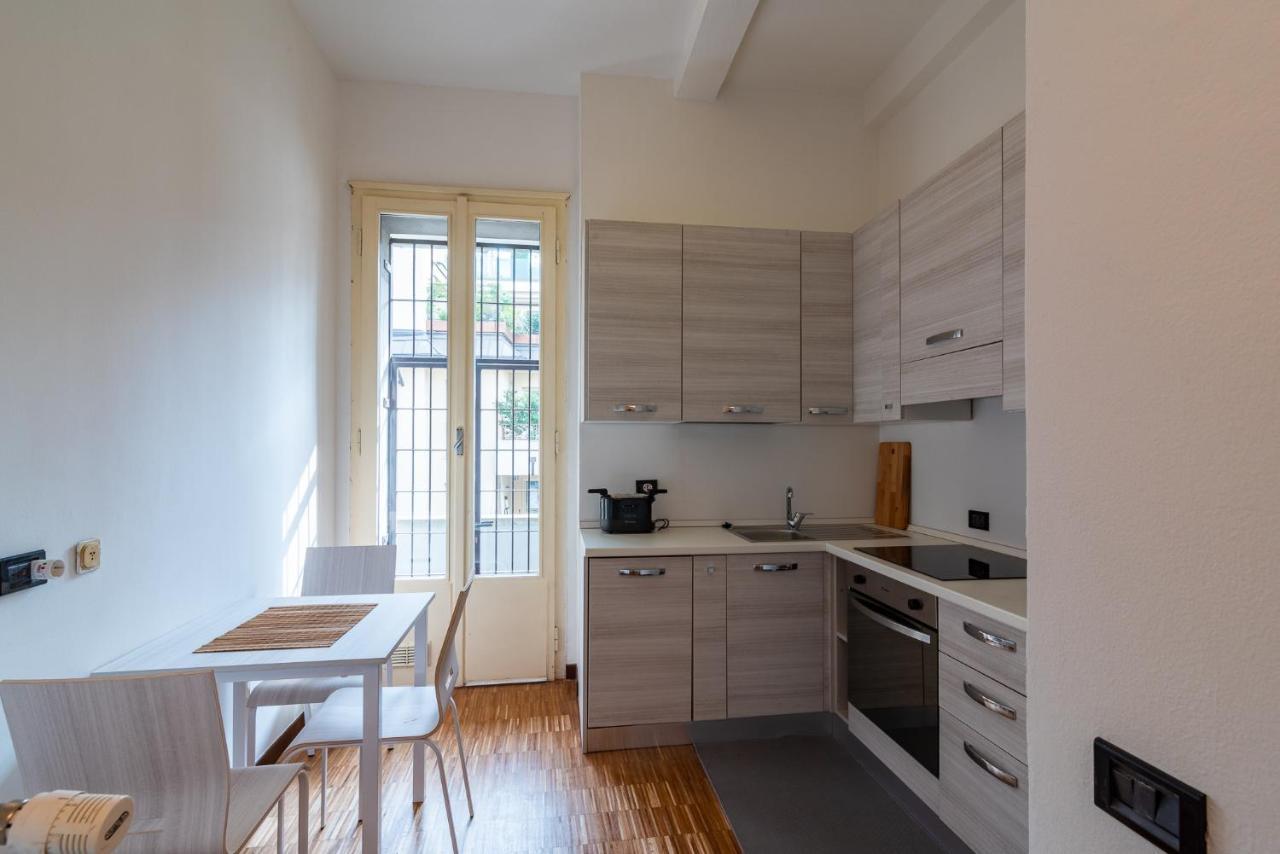 Vittoria 2 Lägenhet Milano Exteriör bild